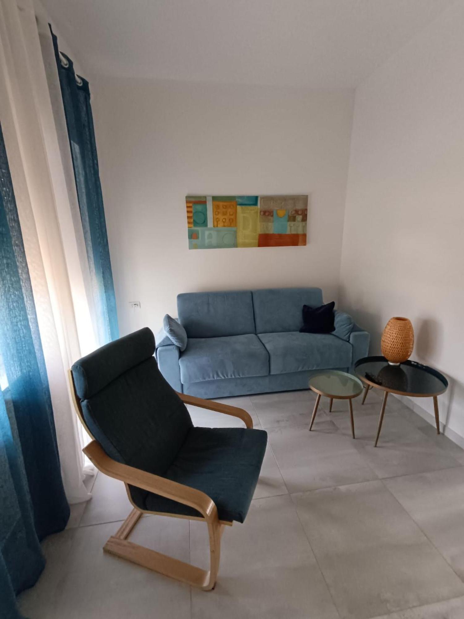 White Apartment *
